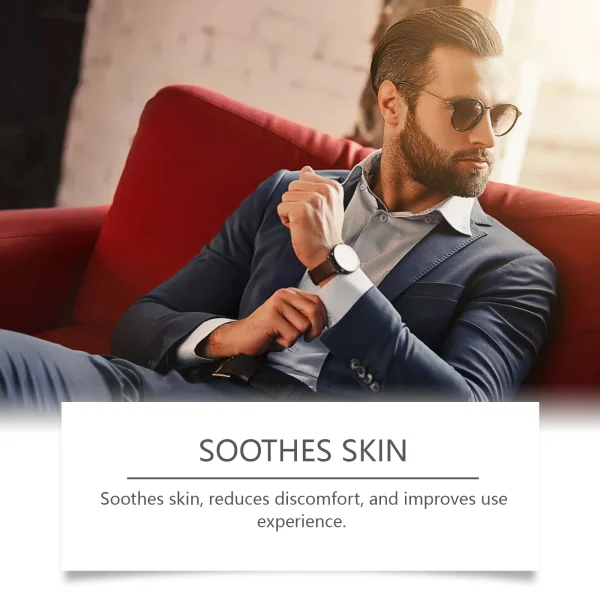 Revitalizing Hyaluronic Men's Shower Gel - Long-Lasting Fragrance, Deep Moisturization & Exfoliation for Refreshing Skin - Image 4